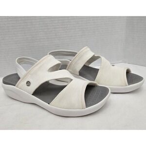 Bzees Women's Cleo Washable Slingback Sandals White